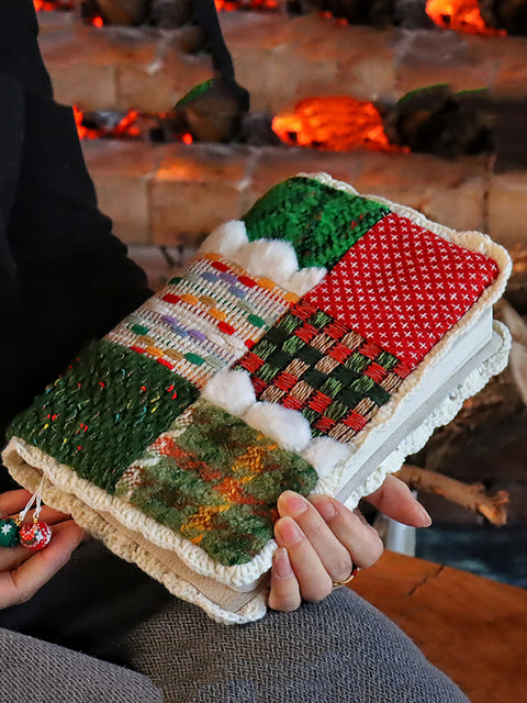 Cubierta de libro A5 con bloques de colores suaves y estilo navideño